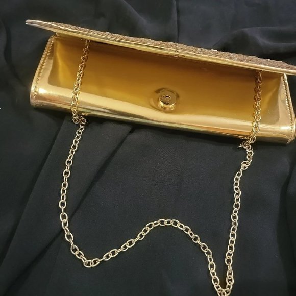 ALDO Gold Sequined Clutch - NWT - Picture 1 of 6